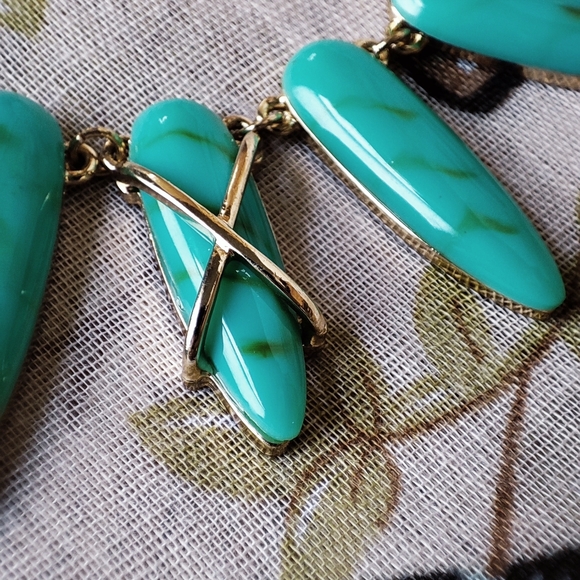 Sugarfix Sugar Fix Faux Turquoise Gold Tone Green Statement Necklace NWOT - Picture 9 of 10